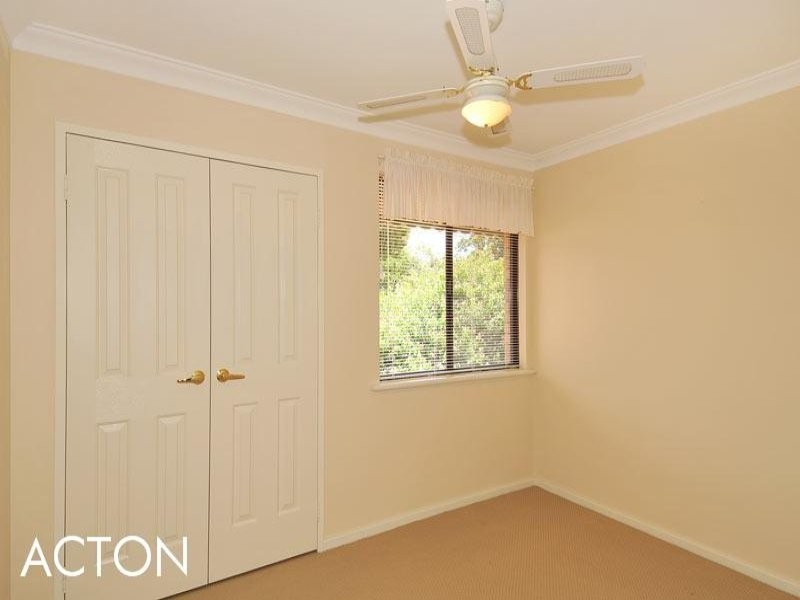 19 Sandford Crescent, Halls Head WA 6210