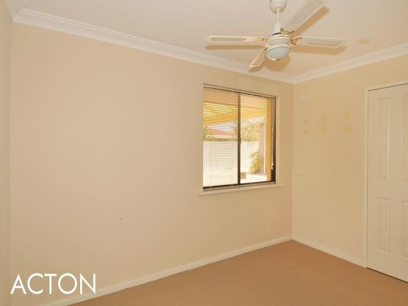 19 Sandford Crescent, Halls Head WA 6210