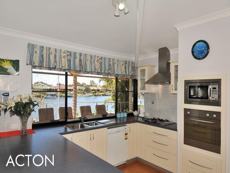 26 Heron Place, South Yunderup WA 6208