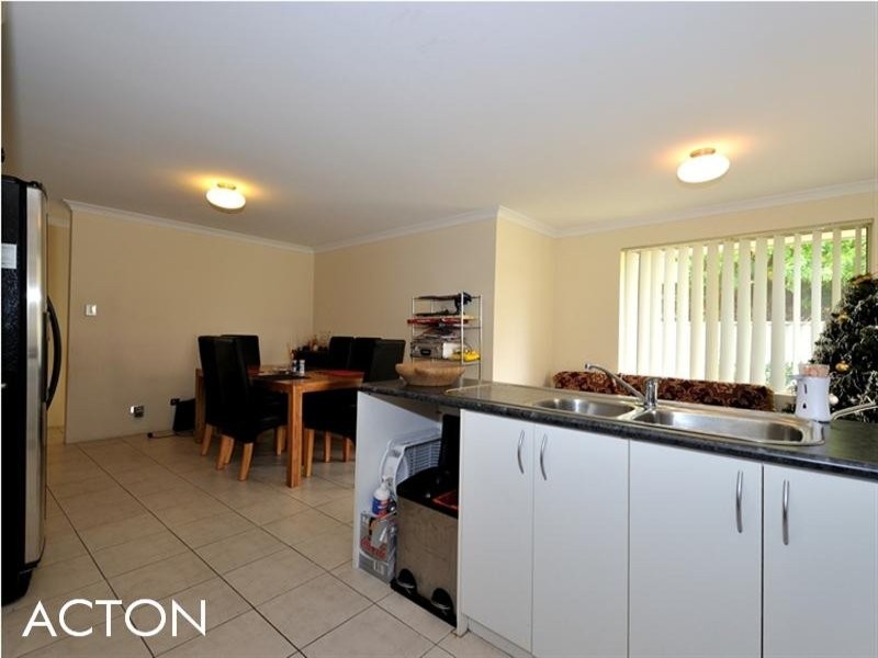 6 Golden Grove, Coodanup WA 6210