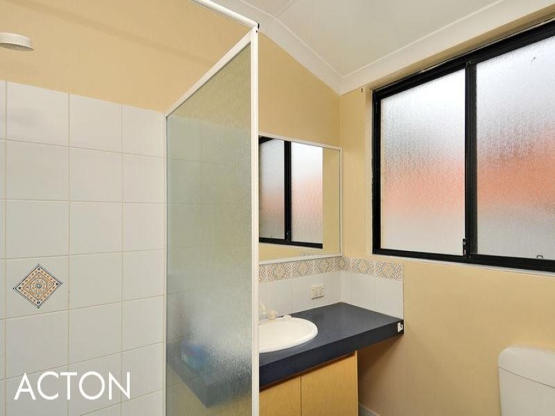 10 Lucidus Retreat, Greenfields WA 6210