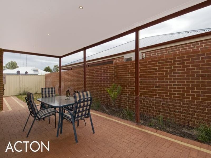 2/3 McKay Street, Waroona WA 6215