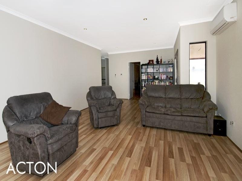 2/3 McKay Street, Waroona WA 6215
