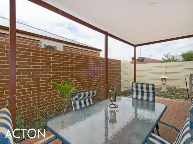 2/3 McKay Street, Waroona WA 6215