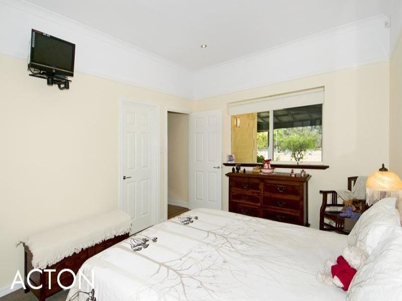 6 Ravenswood Road, Ravenswood WA 6208