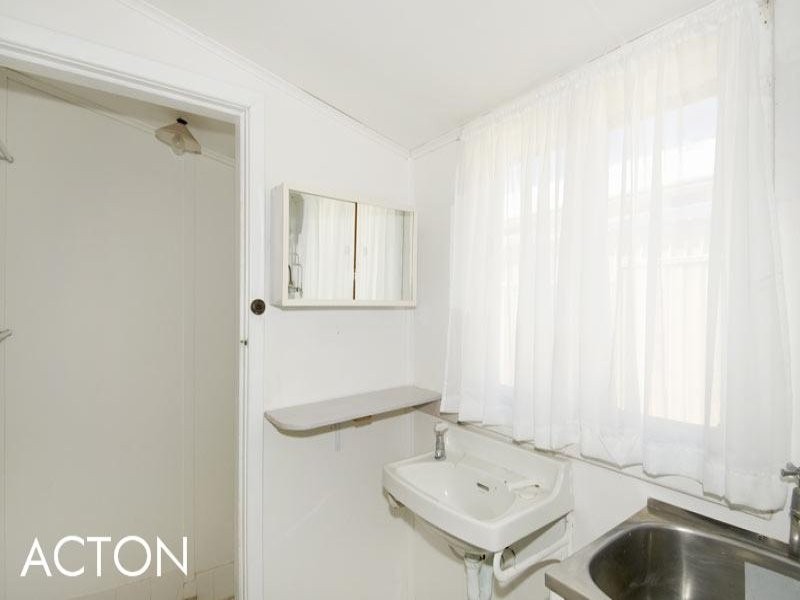 21 Leander Street, Falcon WA 6210