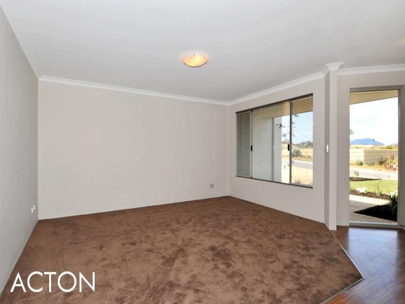 4 Kondinin Way, Dawesville WA 6211