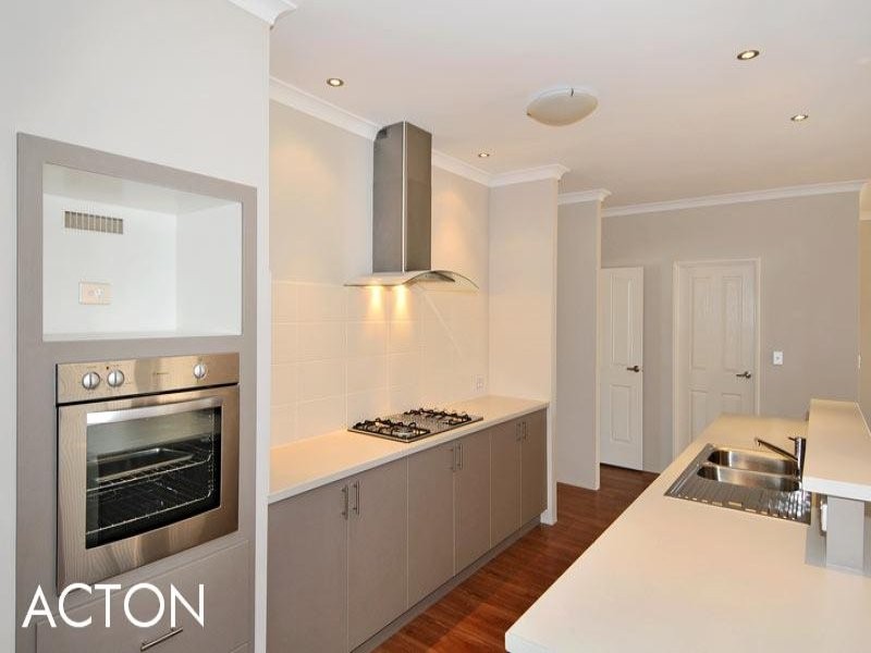 4 Kondinin Way, Dawesville WA 6211