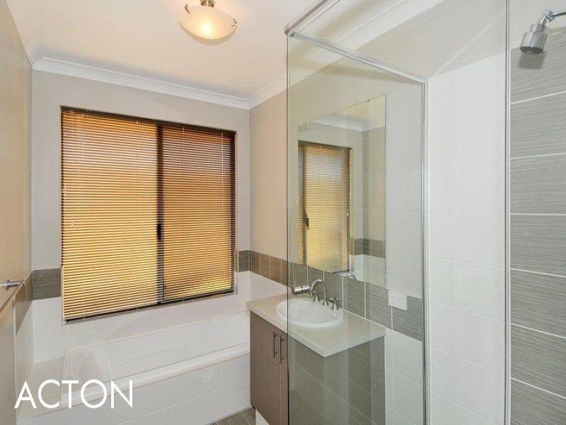 4 Kondinin Way, Dawesville WA 6211