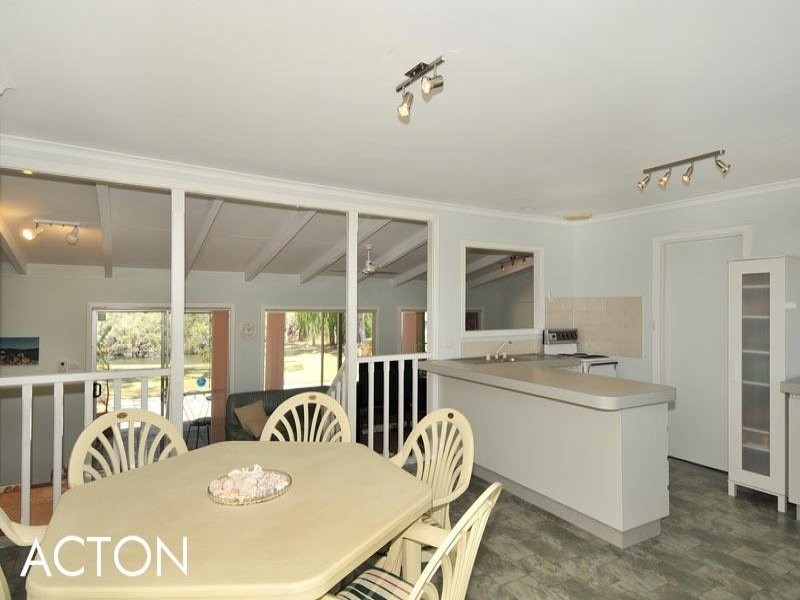 31 Rodoreda Crescent, Ravenswood WA 6208