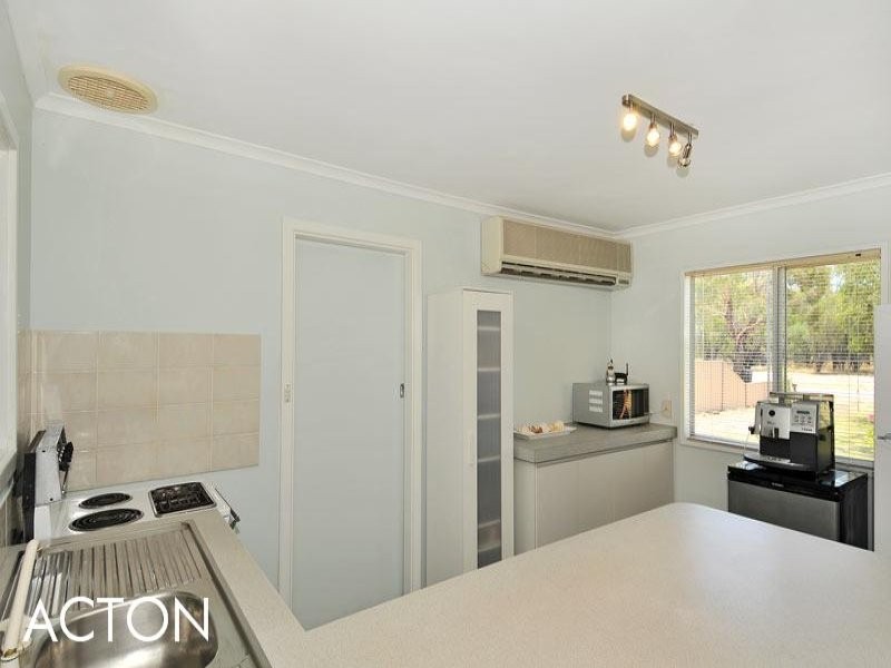 31 Rodoreda Crescent, Ravenswood WA 6208