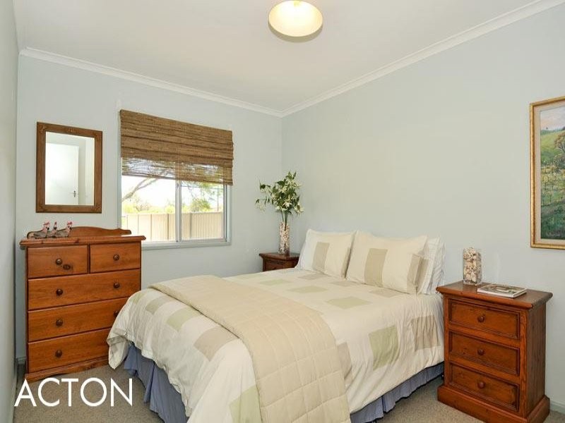 31 Rodoreda Crescent, Ravenswood WA 6208