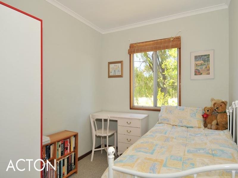 31 Rodoreda Crescent, Ravenswood WA 6208
