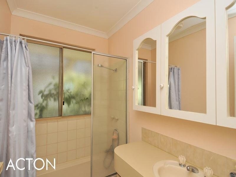 22 Casula Avenue, Coodanup WA 6210