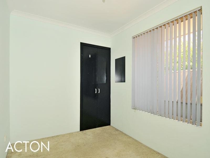 22 Casula Avenue, Coodanup WA 6210