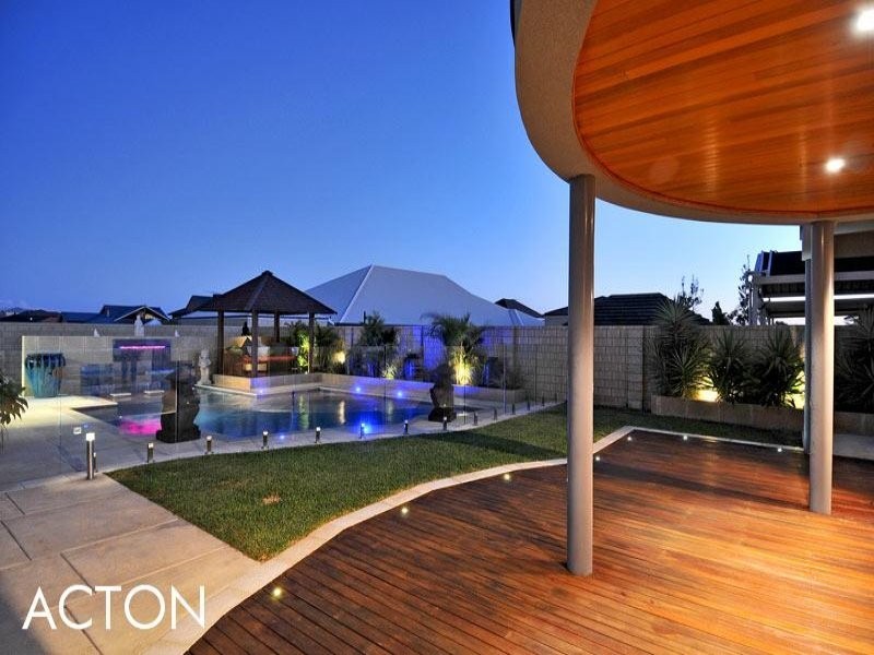 13 Abeona Parade, Madora Bay WA 6210