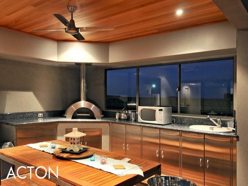 13 Abeona Parade, Madora Bay WA 6210