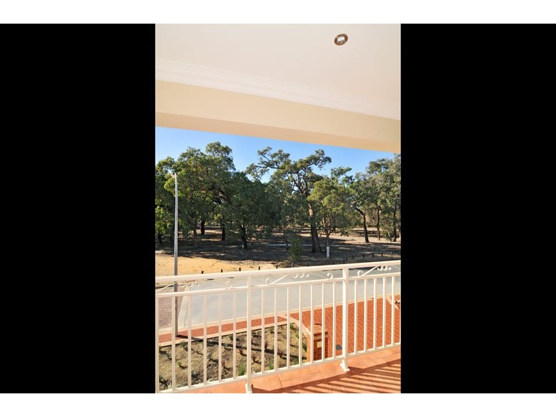 2 Len Howard Drive, Erskine WA 6210