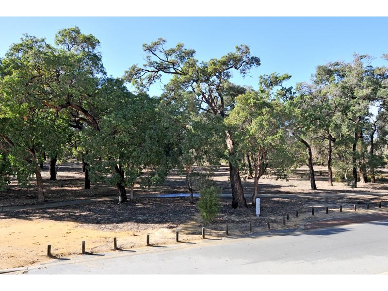 2 Len Howard Drive, Erskine WA 6210