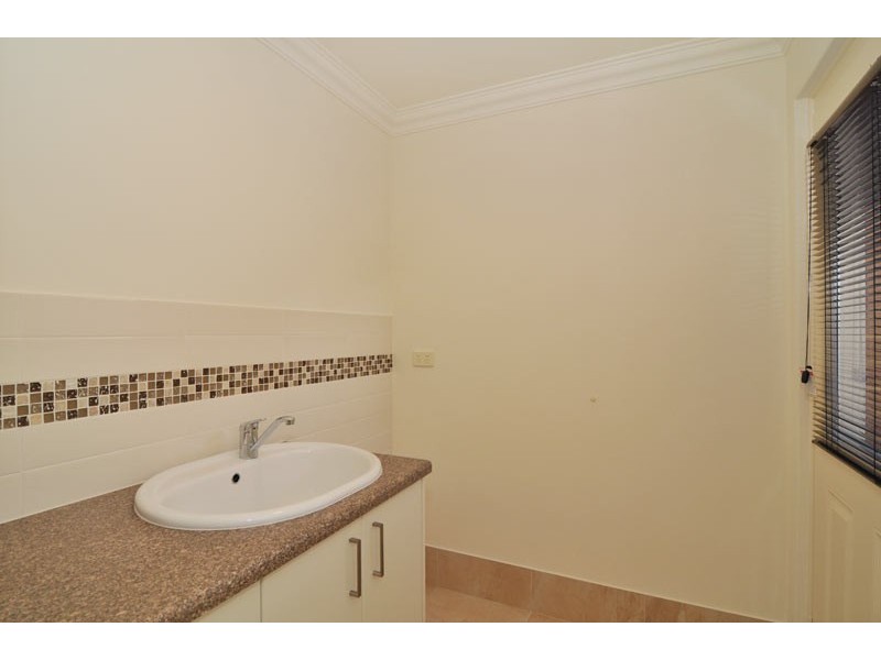 2 Len Howard Drive, Erskine WA 6210