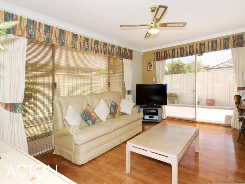 11 Vlamingh Gate, Dudley Park WA 6210