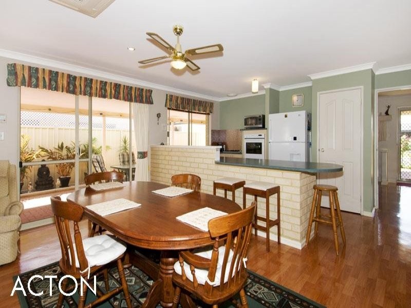 11 Vlamingh Gate, Dudley Park WA 6210