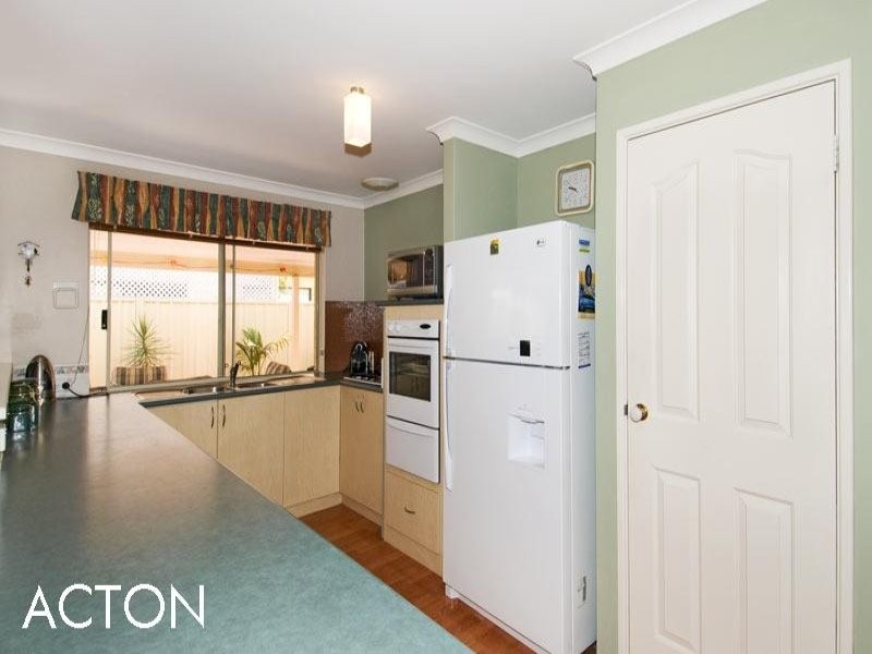 11 Vlamingh Gate, Dudley Park WA 6210