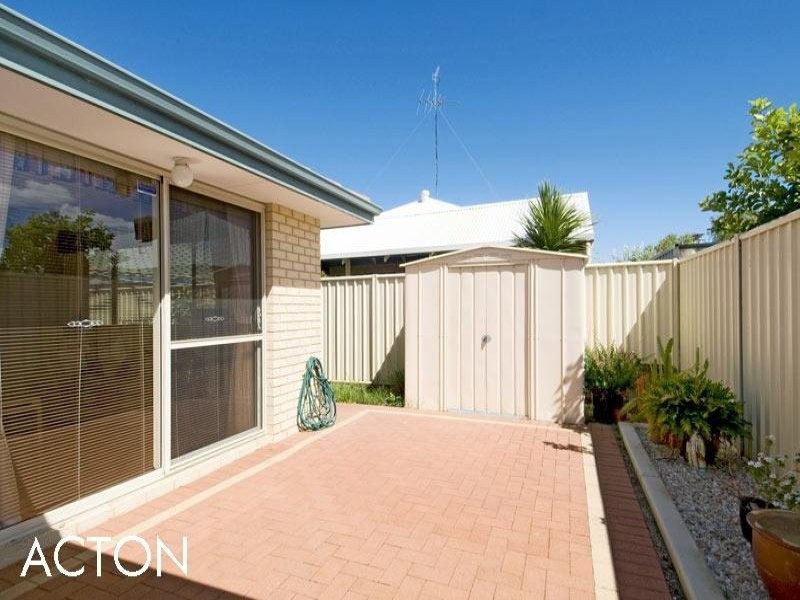 11 Vlamingh Gate, Dudley Park WA 6210