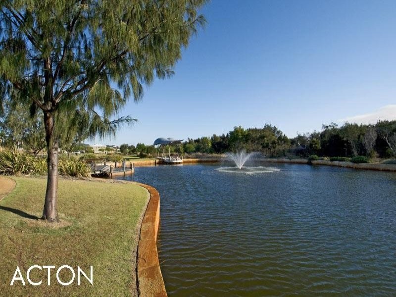 11 Vlamingh Gate, Dudley Park WA 6210