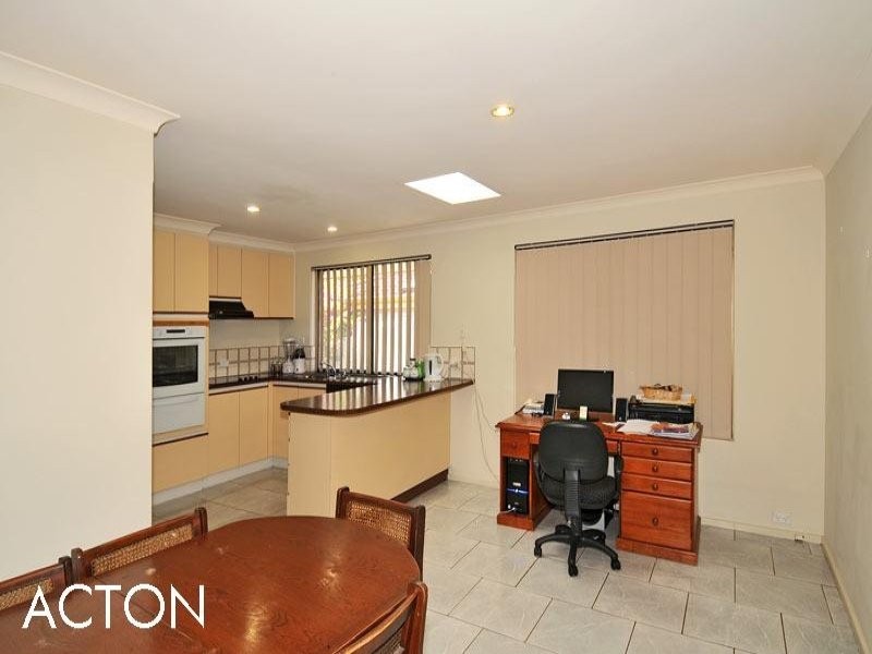 62 Mclarty Road, Halls Head WA 6210