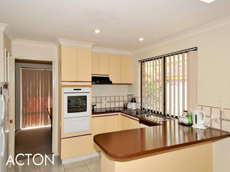 62 Mclarty Road, Halls Head WA 6210