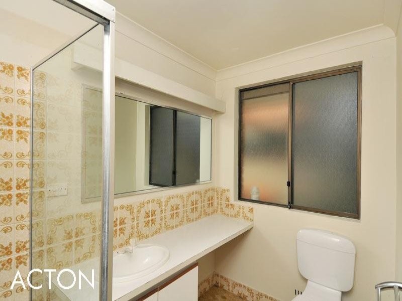 62 Mclarty Road, Halls Head WA 6210