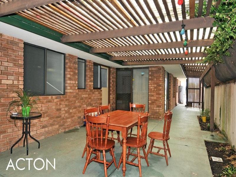 62 Mclarty Road, Halls Head WA 6210
