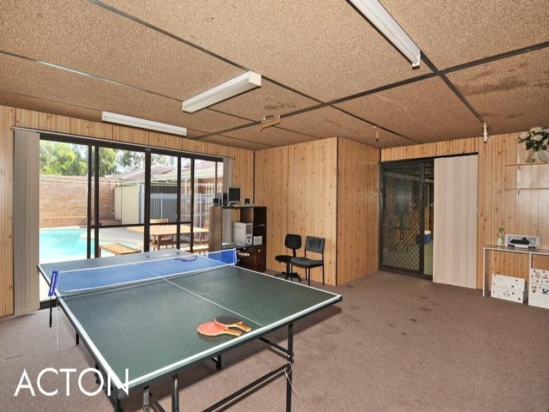 62 Mclarty Road, Halls Head WA 6210