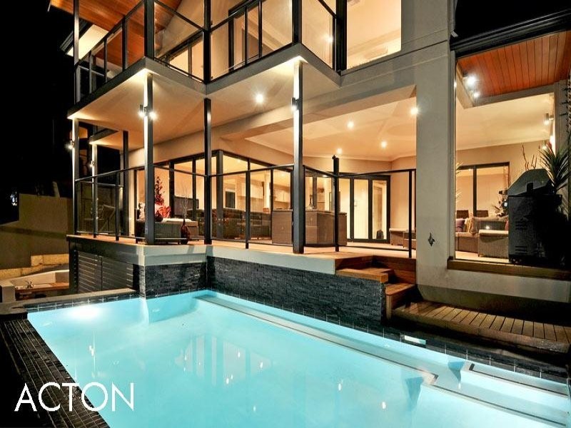 27 Ragamuffin Point, Halls Head WA 6210