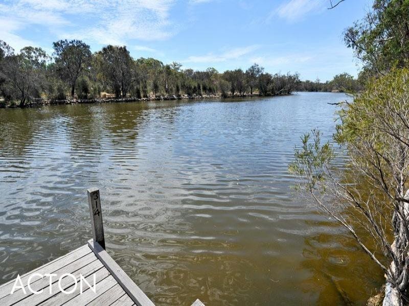 81 Caponi Road, Barragup WA 6209
