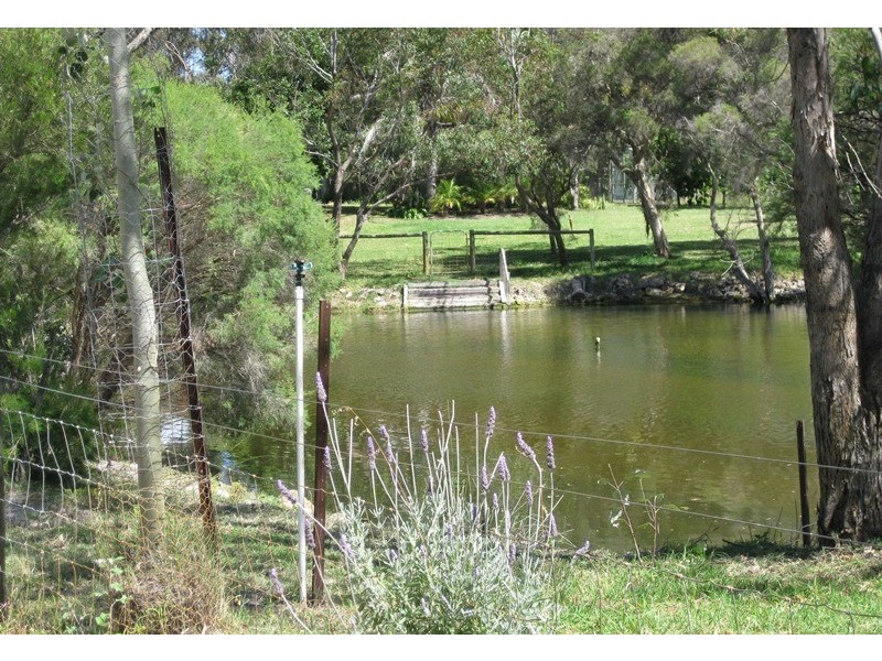 81 Caponi Road, Barragup WA 6209