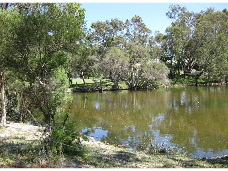 81 Caponi Road, Barragup WA 6209