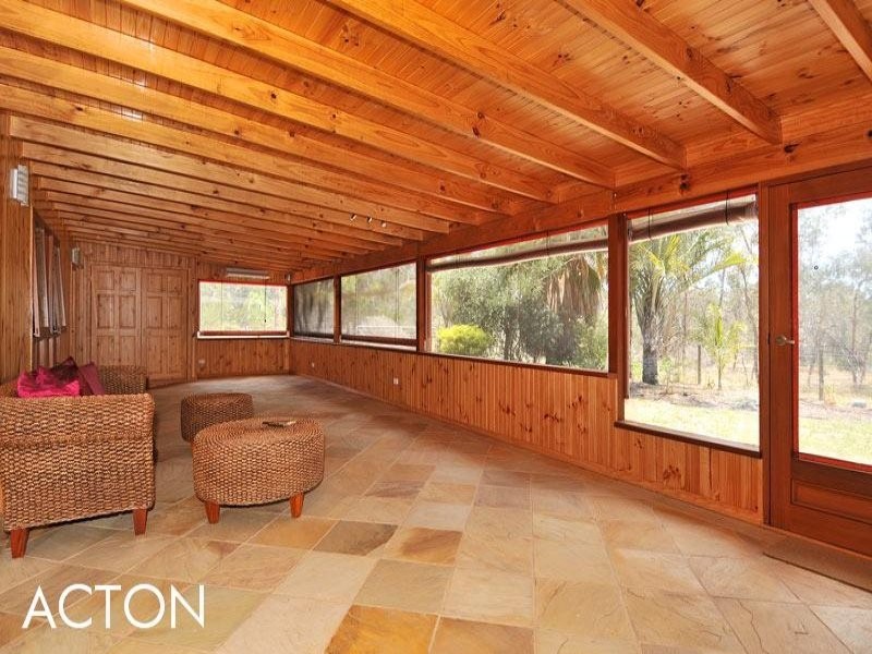 81 Caponi Road, Barragup WA 6209