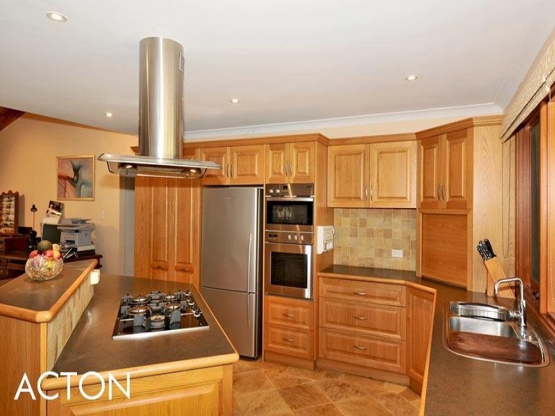 81 Caponi Road, Barragup WA 6209
