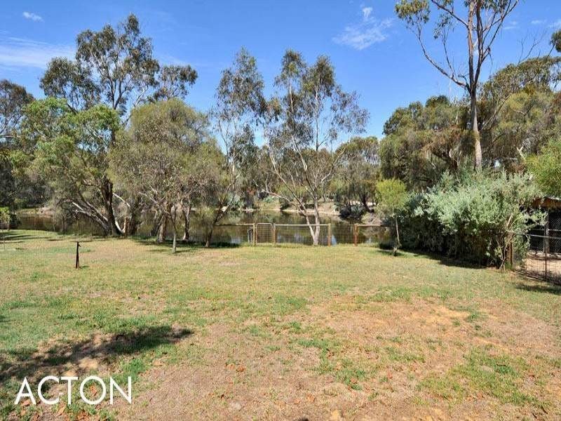 81 Caponi Road, Barragup WA 6209