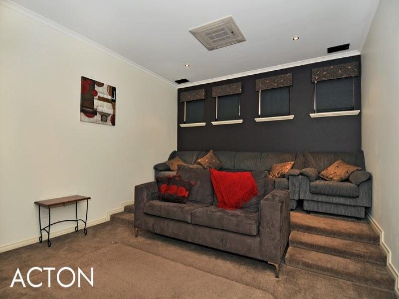 27 Cervantes Drive, Erskine WA 6210