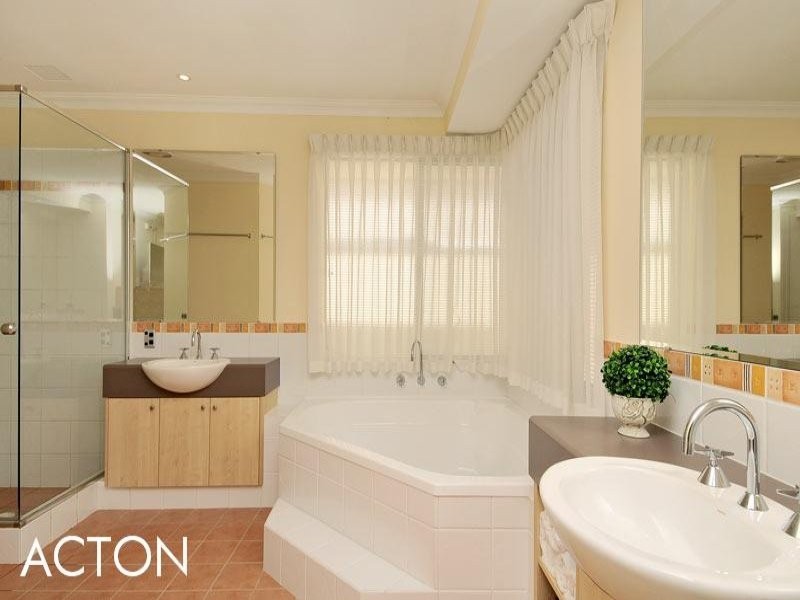 31 Cervantes Drive, Erskine WA 6210