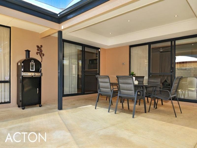 31 Cervantes Drive, Erskine WA 6210