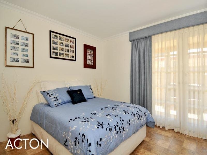 31 Cervantes Drive, Erskine WA 6210