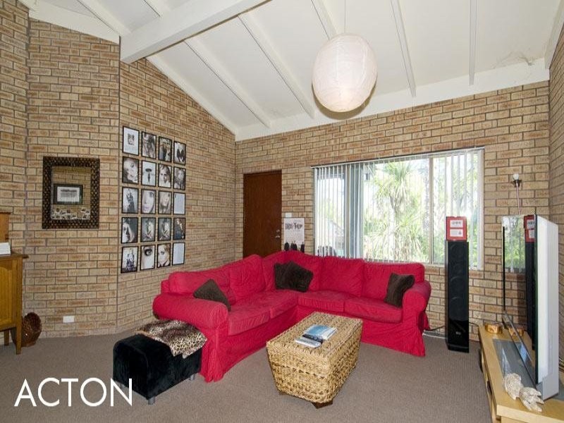 B/98 Janis Street, Halls Head WA 6210