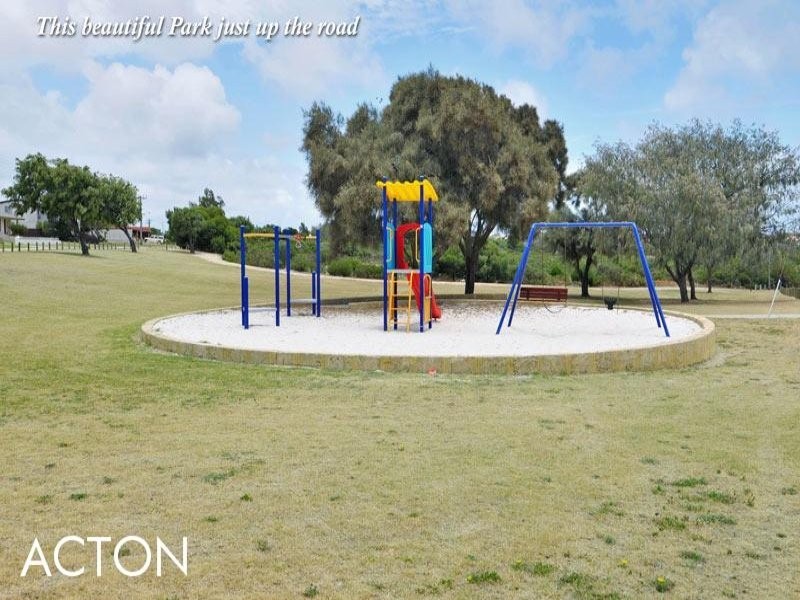B/98 Janis Street, Halls Head WA 6210