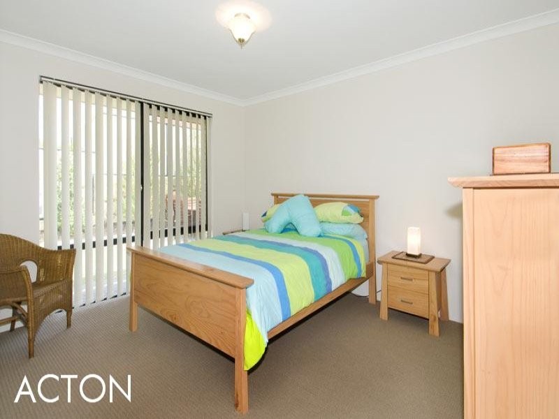 11 Jester Parkway, Meadow Springs WA 6210