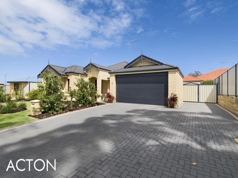 11 Jester Parkway, Meadow Springs WA 6210