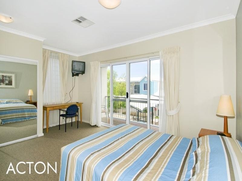 51/20 Apollo Place, Halls Head WA 6210